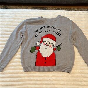 H&M | DIVIDED Gray Knit Santa Funny Sweater
